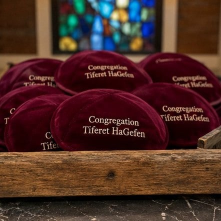 Customized kippahs for synagogues and congregations